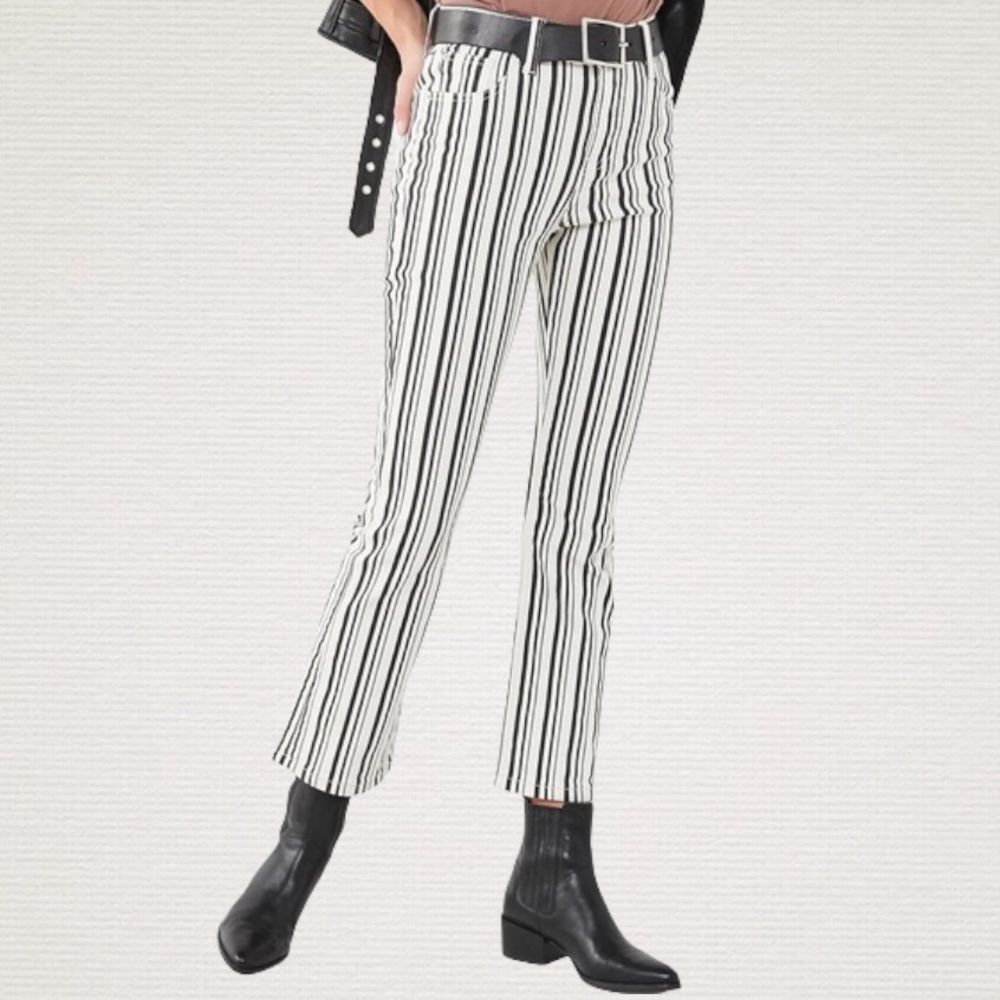 URBAN OUTFITTERS🎹Kick-Flare Jeans